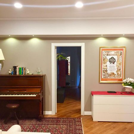 Bitre - Bed & Breakfast Napoli Bagian luar foto